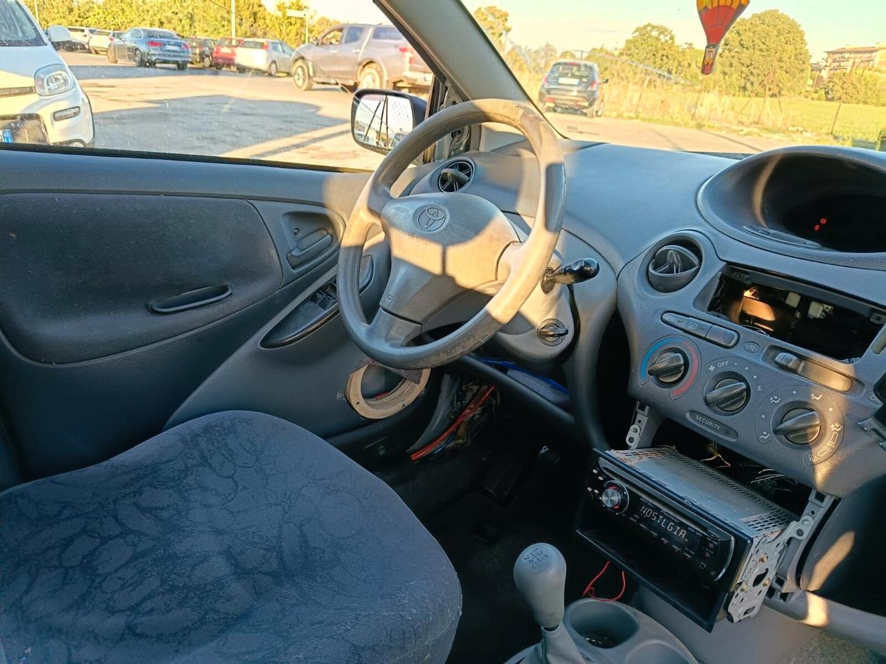 Toyota Yaris 1.0 benzina