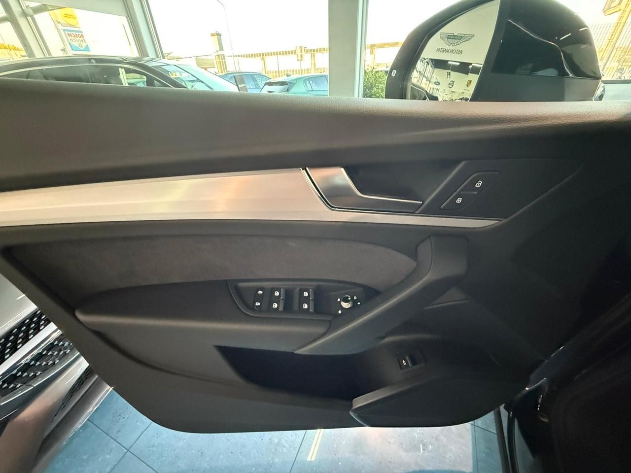 Audi Q5 35 2.0 tdi Sport quattro 163cv s-tronic my20
