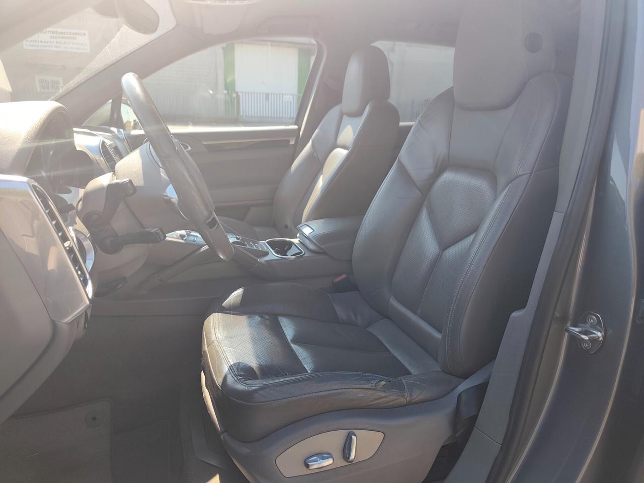 Porsche Cayenne 3.0 Diesel lavori certificati