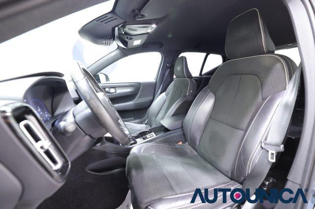 VOLVO XC40 T5 RECHARGE PLUG-IN HYBRID R-DESIGN