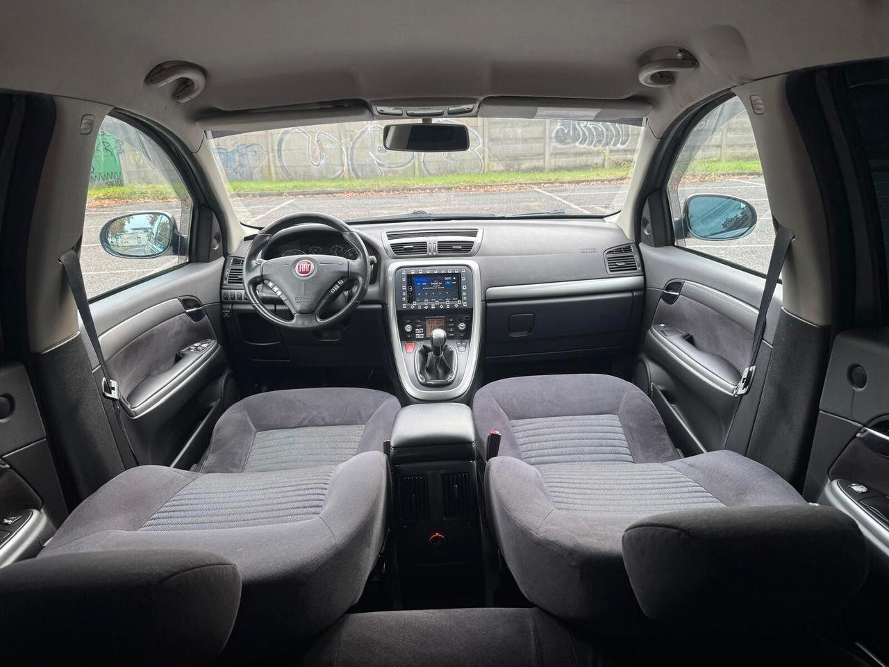 Fiat Croma 2.2 MPI 16V EMOTION