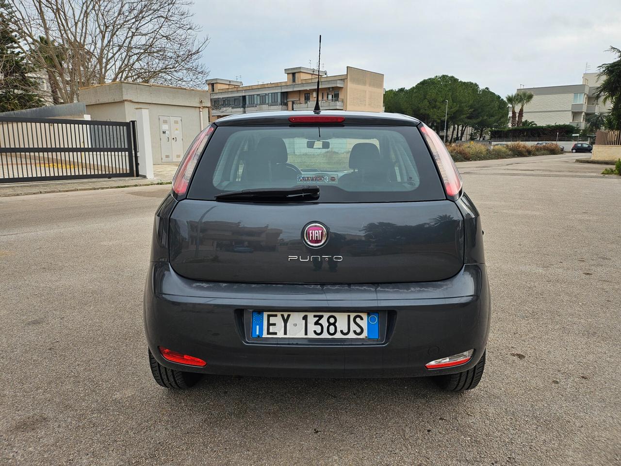 Fiat Nuova Punto 5pt. 1.4 Benzina/Metano 77cv (57kw)
