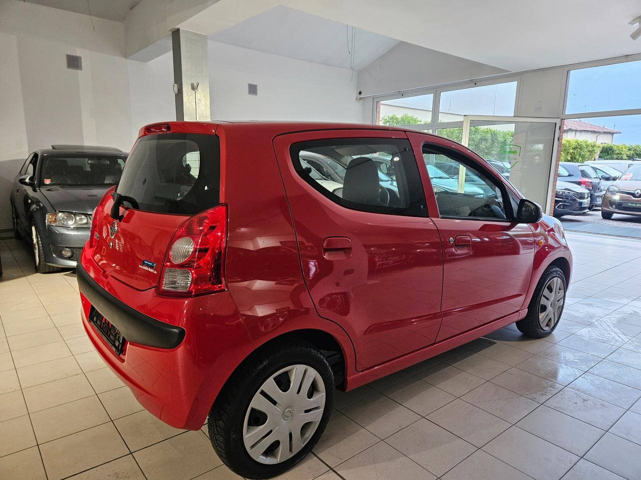 Nissan Pixo 1.0 5 porte Look IDONEA PER NEOPATENTATI