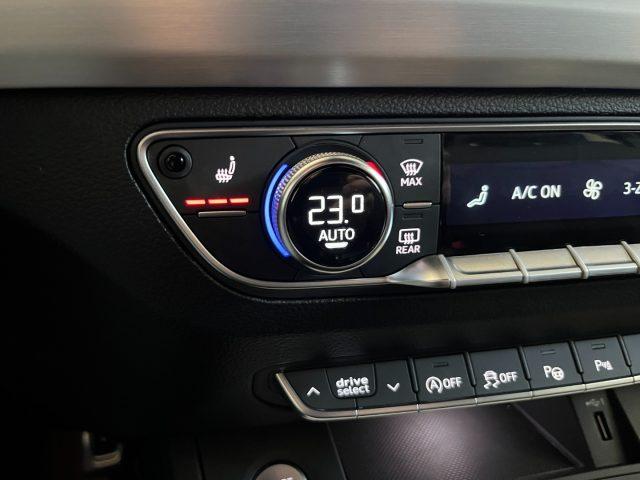 AUDI Q5 SPB Sportback 40 TDI quattro S line Identity Black