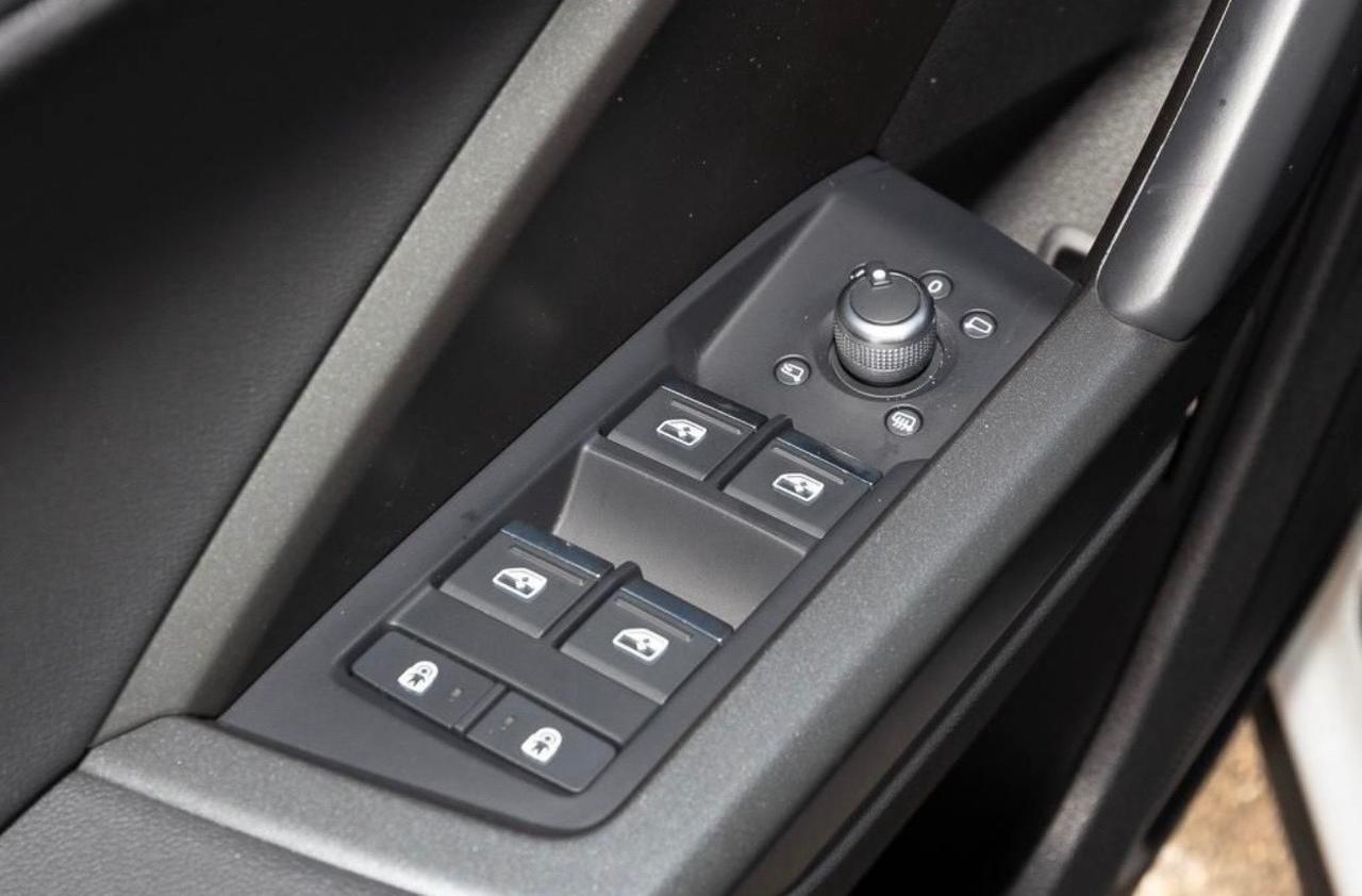 Audi Q3 45 TFSI S tronic S LINE interno esterno Cerchi Sonos Tetto