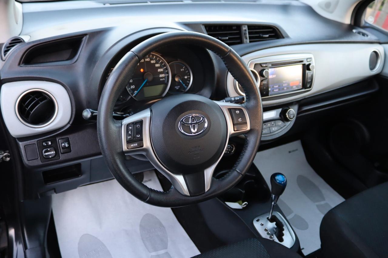 Toyota Yaris 1.5 Hybrid 5 porte Lounge