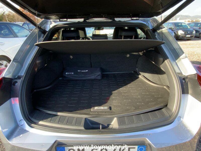 Lexus UX Hybrid Design