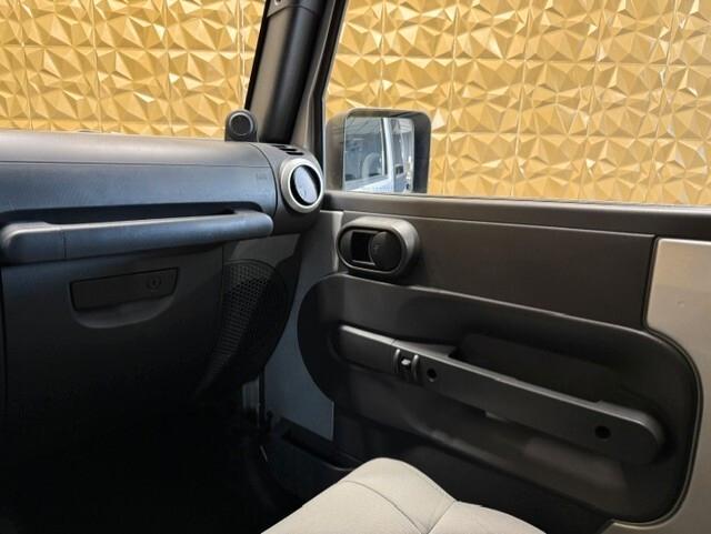 Jeep Wrangler Unlimited 2.8 CRD DPF Sahara