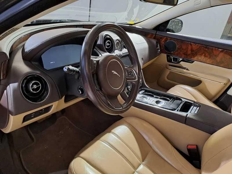 Jaguar XJ 3.0d V6 Portfolio auto my13