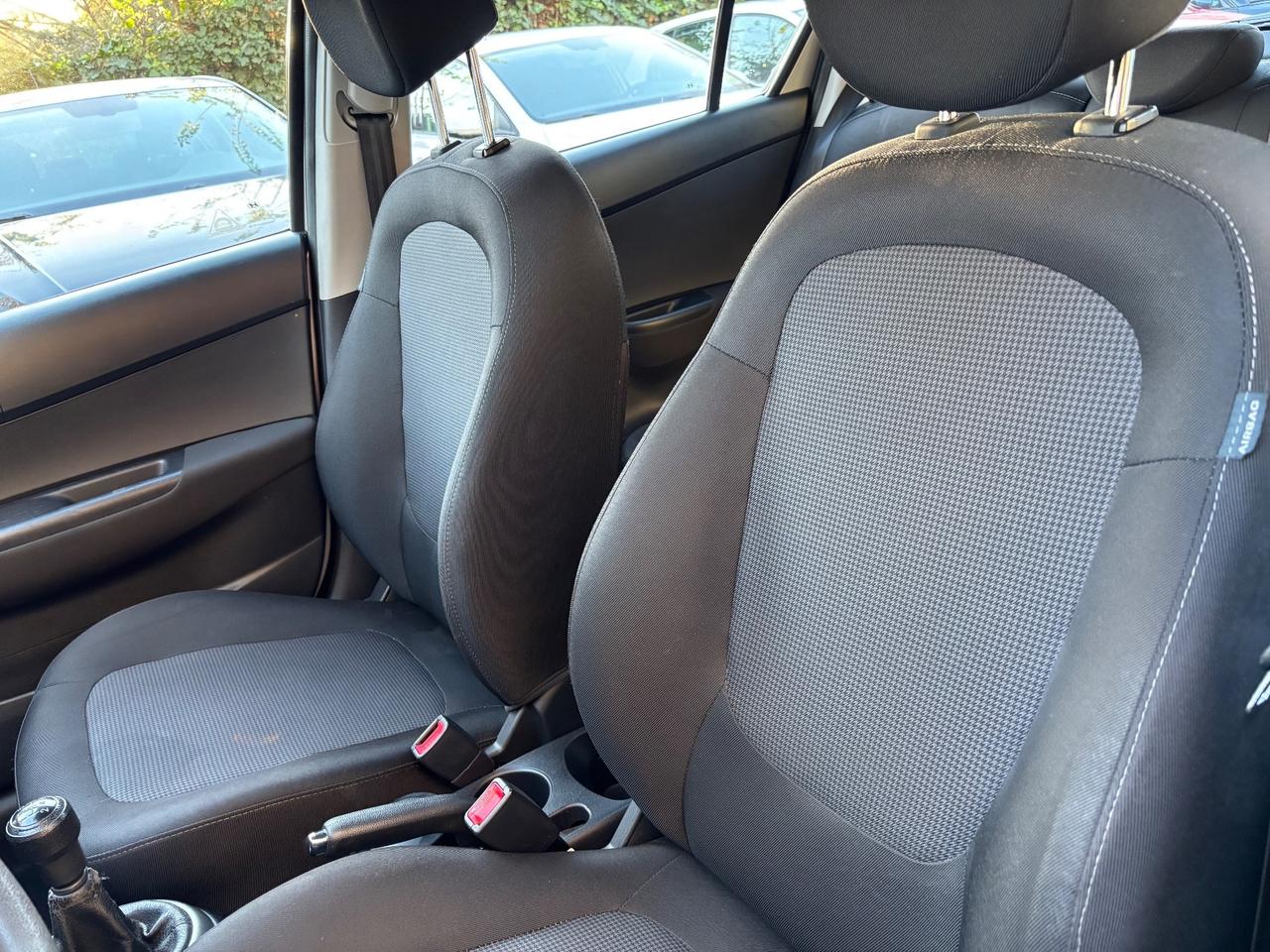 Hyundai i20 1.2 5p. km 52000 - OK Neopatentati