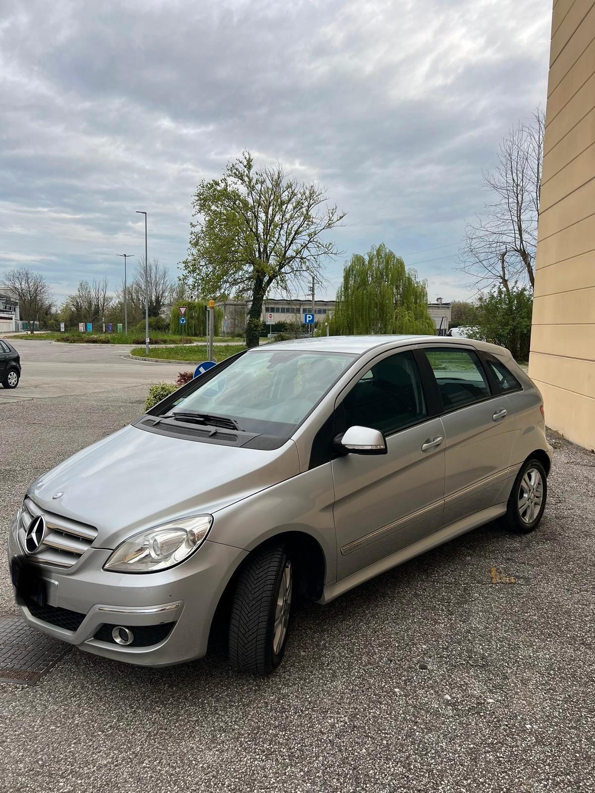 Mercedes-benz B 200 CDI Executive