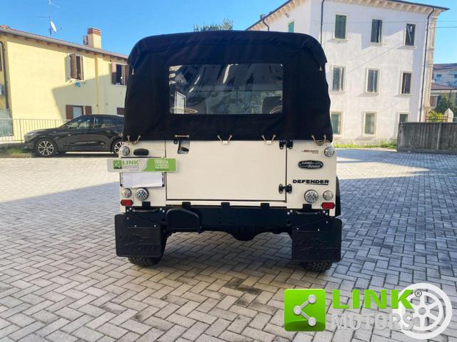 LAND ROVER Defender 90 Soft-top TDI 200 2.5 D