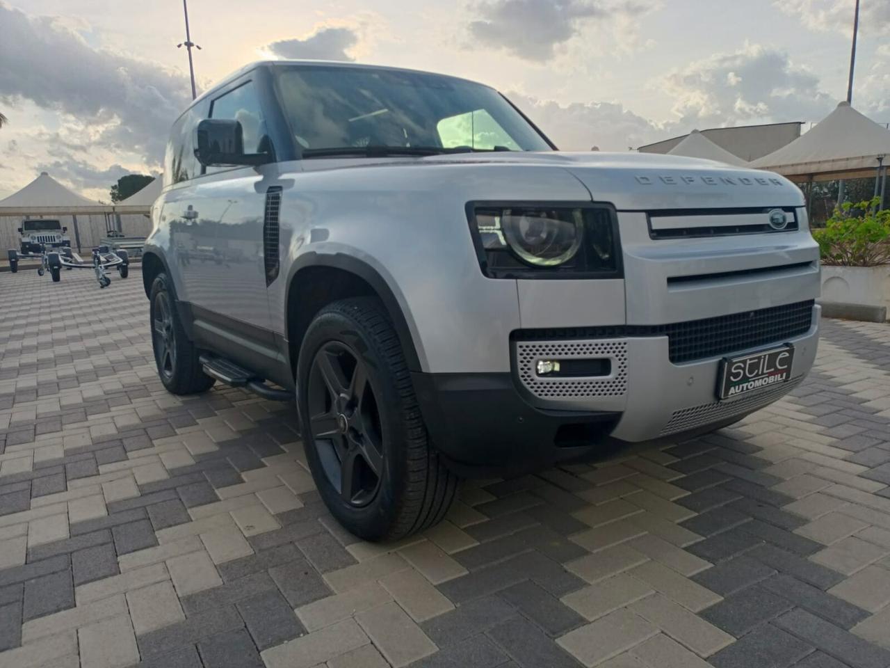 Land Rover Defender 90 3.0D I6 200 CV AWD Auto SE