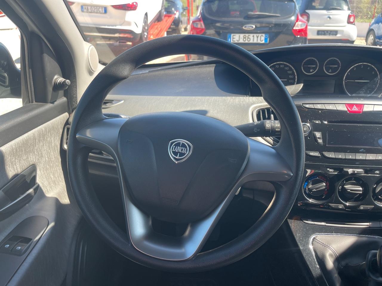 Lancia Ypsilon Gold 1.2 Fire 69cv