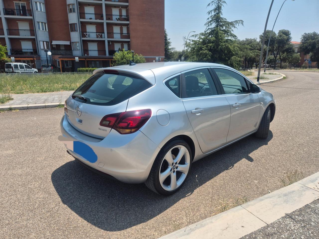 Opel Astra cosmo 1.4 Turbo 140CV 5 porte 2012