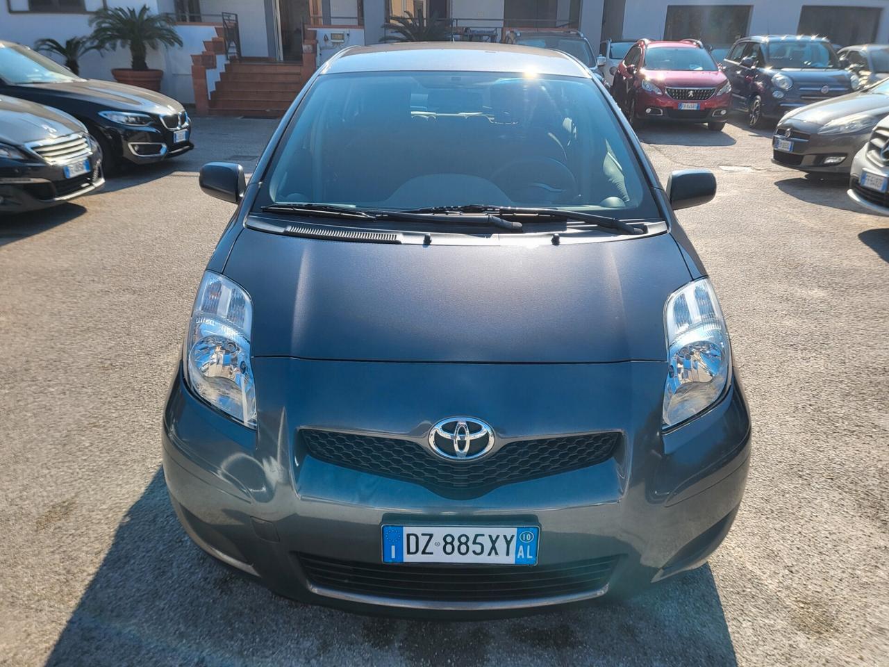 Toyota Yaris 1.0 Sol 5p GPL