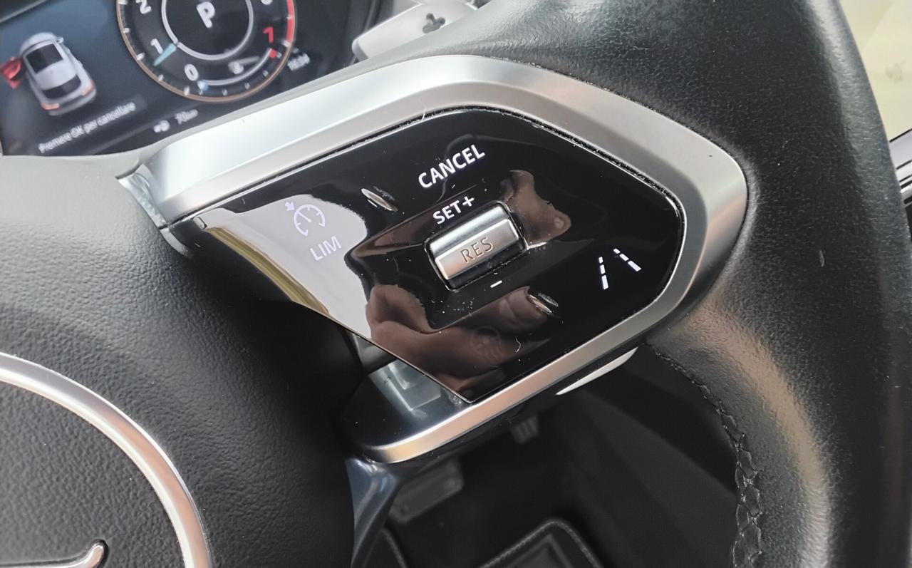 Jaguar E-Pace 2.0 I4 200 CV AWD Auto R-Dynamic SE