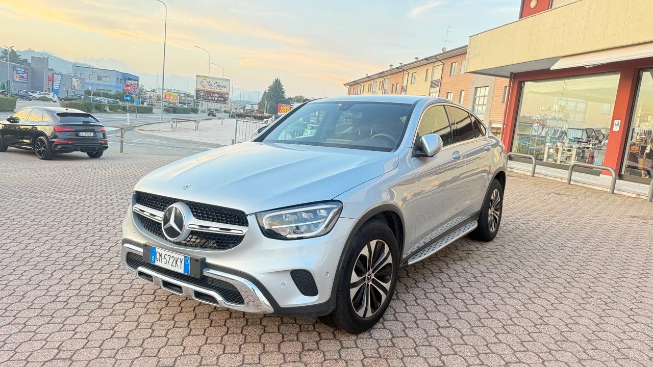 MERCEDES GLC 200 COUPE 4 MATIC 2022