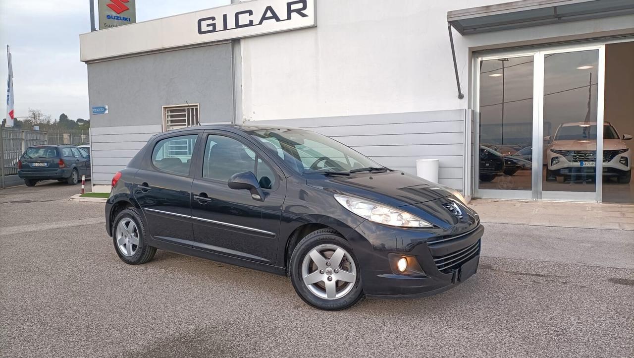 Peugeot 207 1.4 VTi 95CV 5p. Active NEOPATENTATI