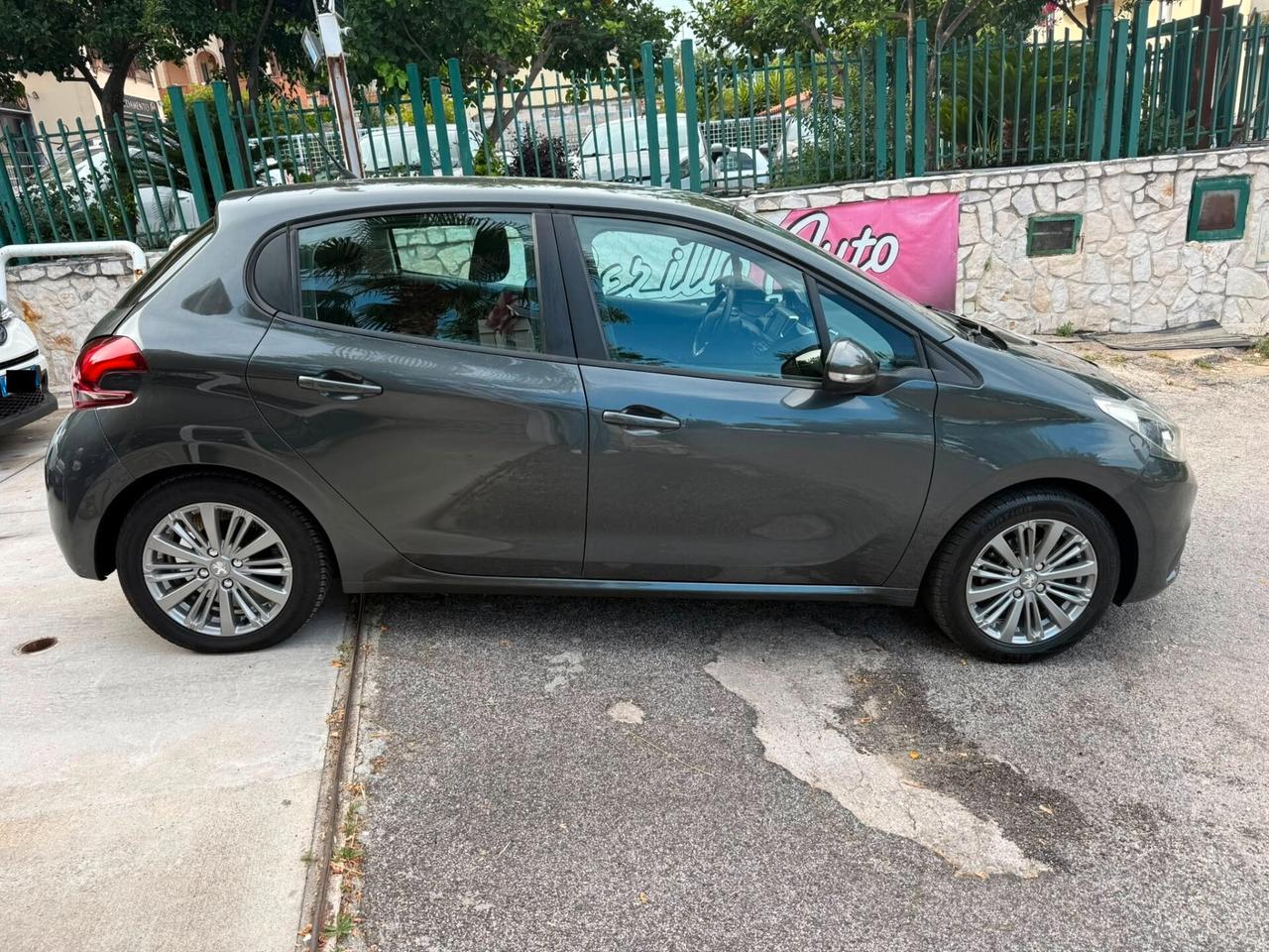 Peugeot 208 PureTech 82 5 porte Access