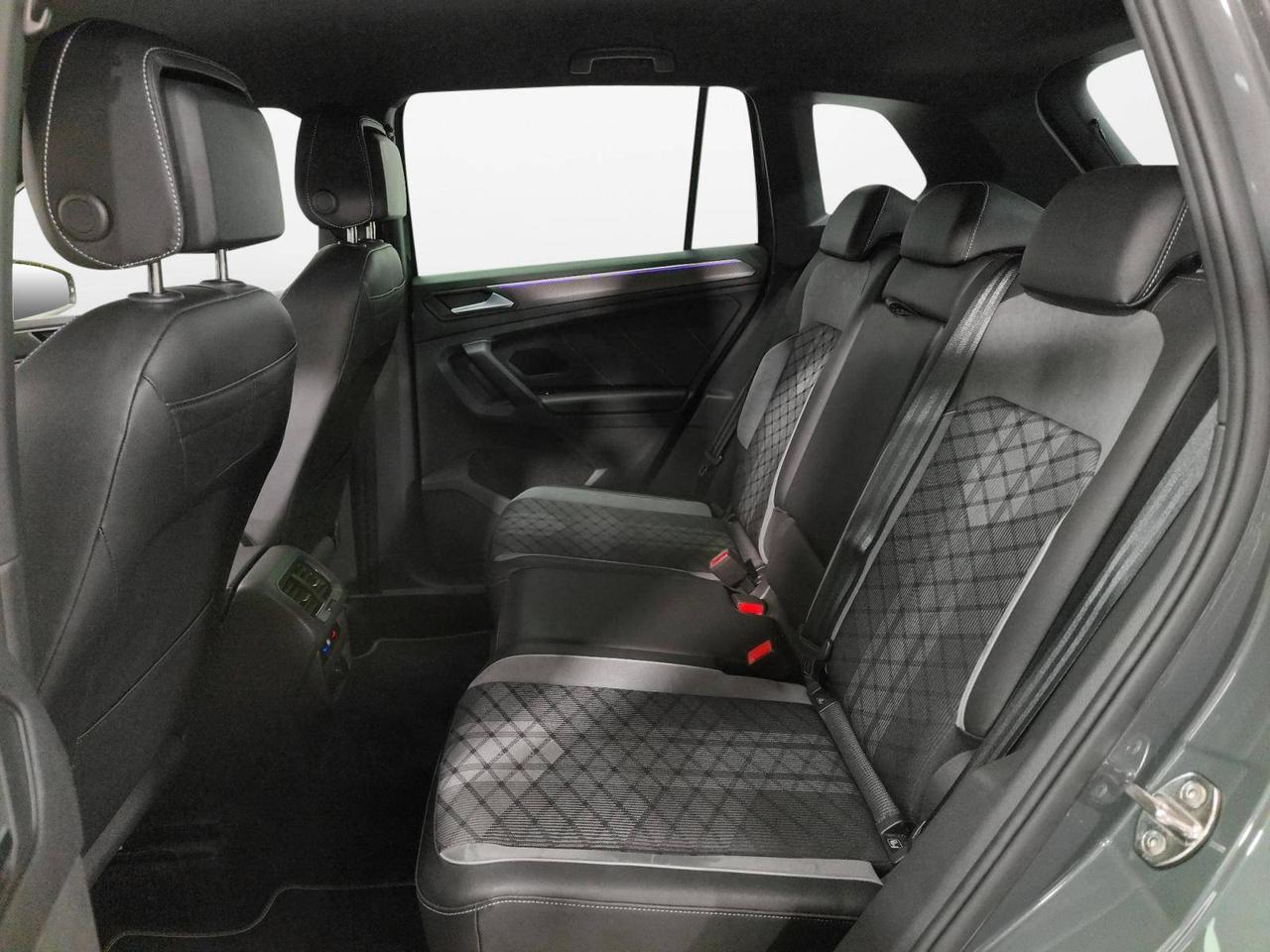 Volkswagen Tiguan 2.0 tdi R-Line 150cv