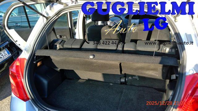 TOYOTA Yaris 1.3 5 porte Sol