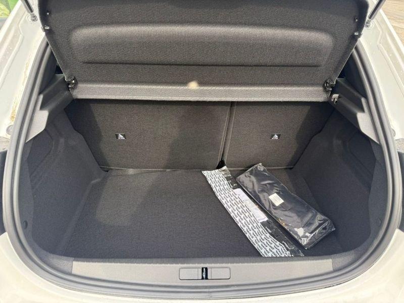 Peugeot 208 Hybrid 110 e-DCS6 Allure+Vision & Navigation Pack