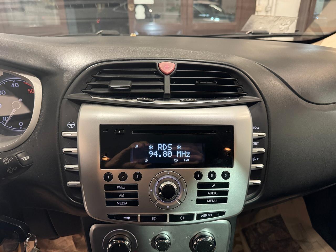 Lancia Delta 1.6 MJT DPF Silver