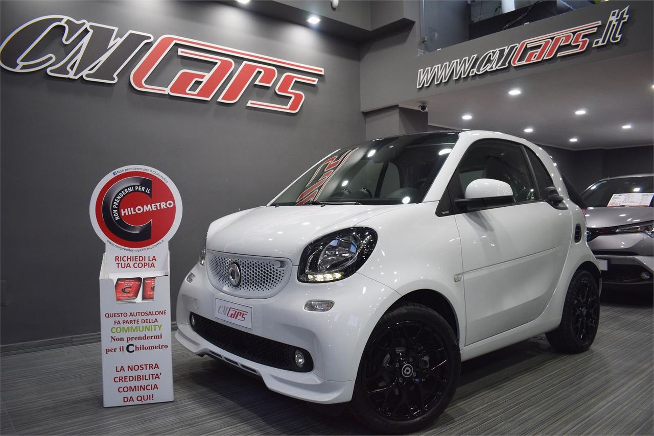 smart forTwo 1.0 70cv Twinamic Automatica Superpassion ITALIANA