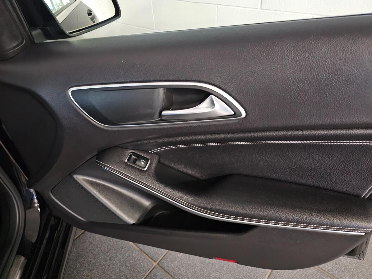 Mercedes-benz A 180 d Sport 110cv