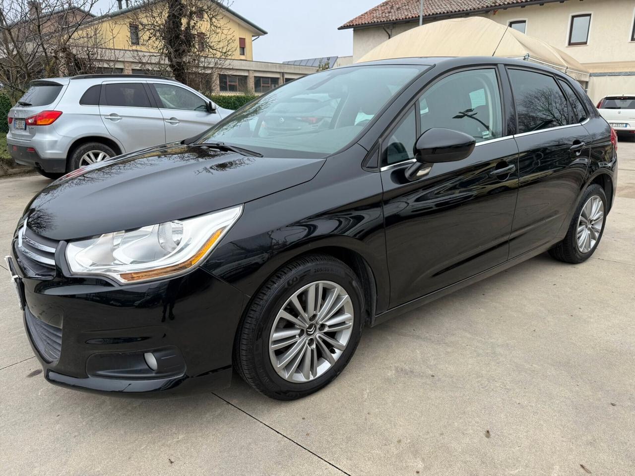 Citroen C4 1.6 vti 120 CV 5P