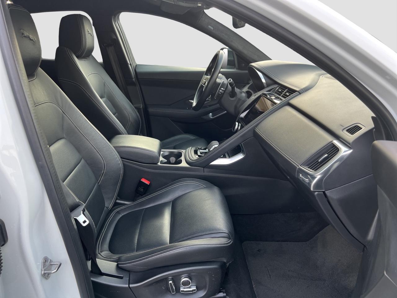 Jaguar E-Pace 2.0D I4 204 CV AWD Auto R-Dynamic Black