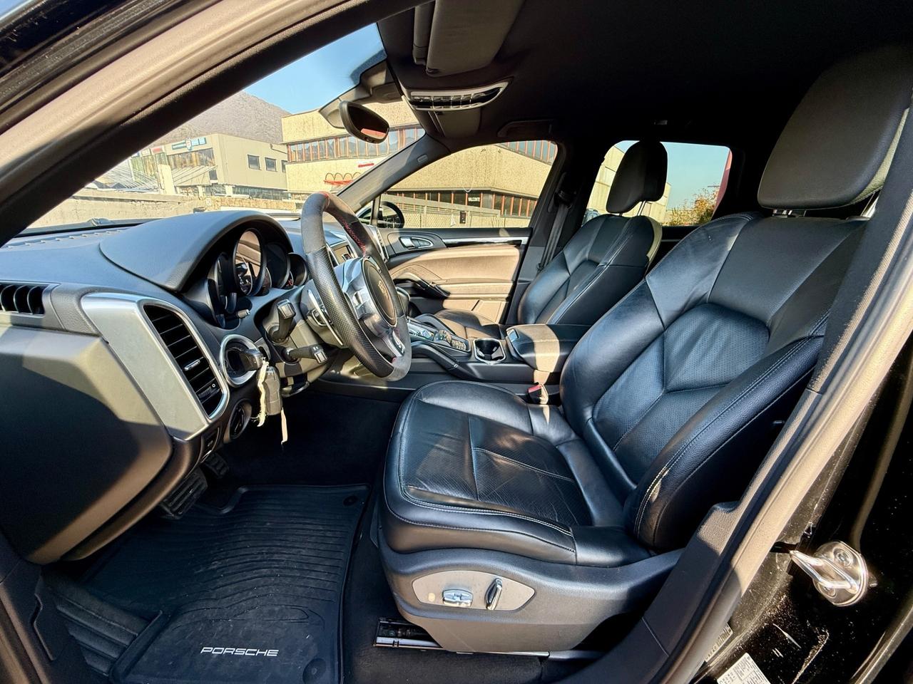 Porsche Cayenne 3.0 Diesel 2012 21”