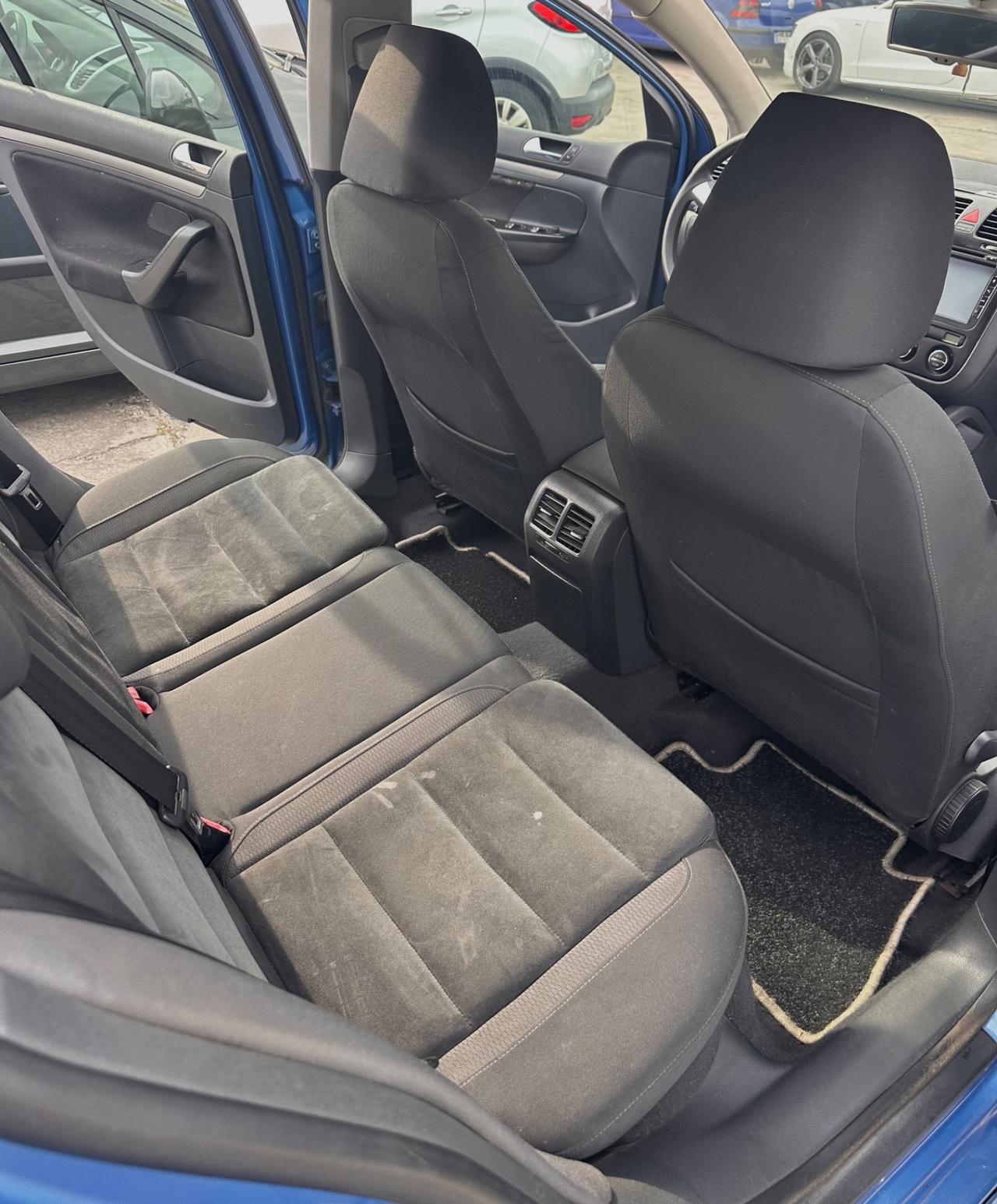 Volkswagen Golf 5 1.9 TDI 105cv 5p. SPORTLine