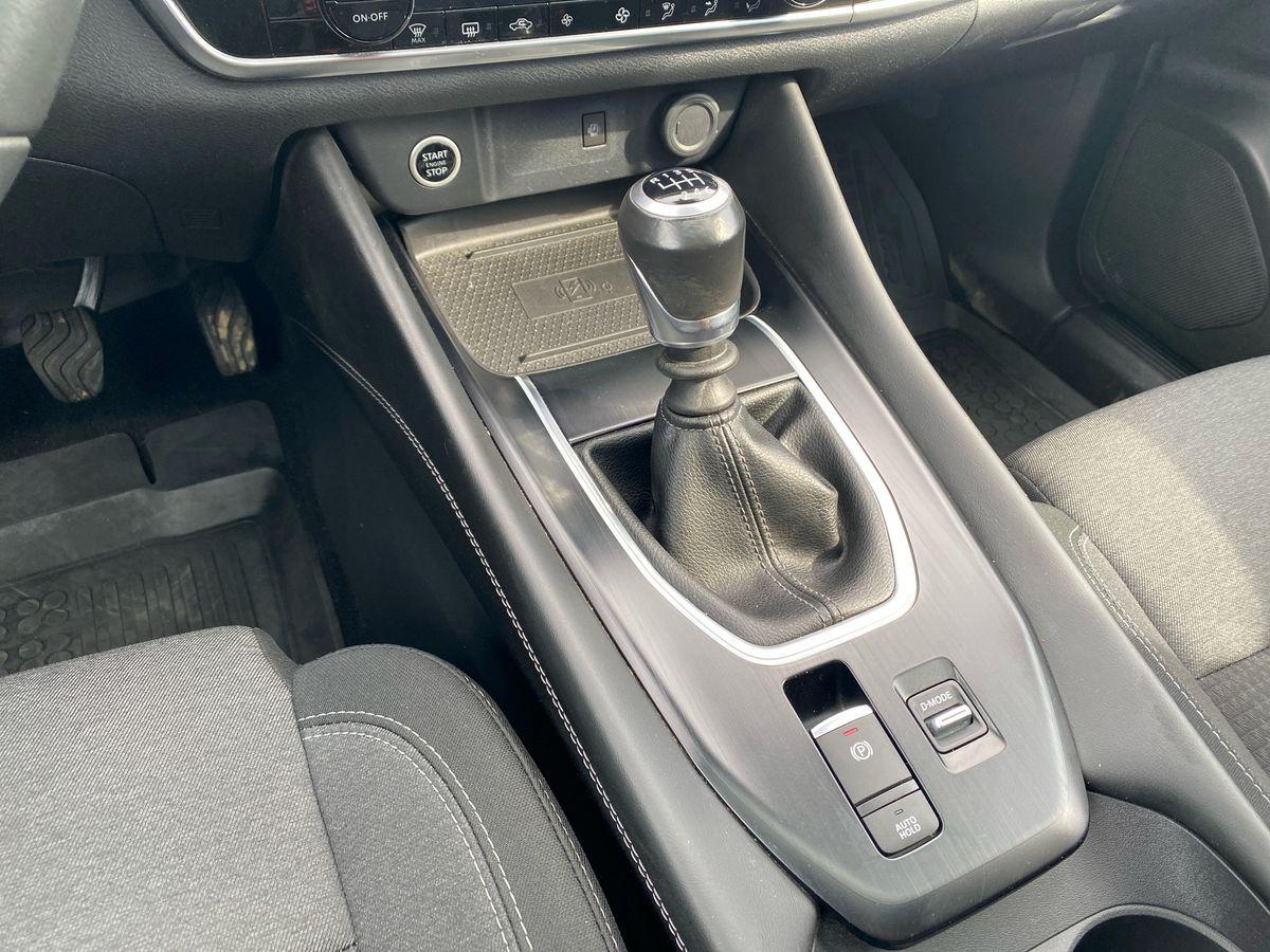 NISSAN QASHQAI N-CONNECTA MHYB 140CV