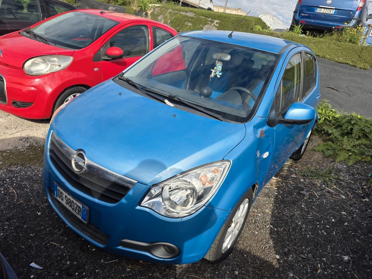 Opel Agila 1.0 benzina neopatentati