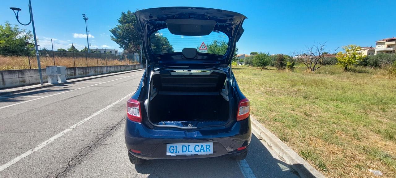 DACIA SANDERO 1,5 DIESEL X NEOPATENTATI 75 CV GOMME NUOVE IMPECCABILE