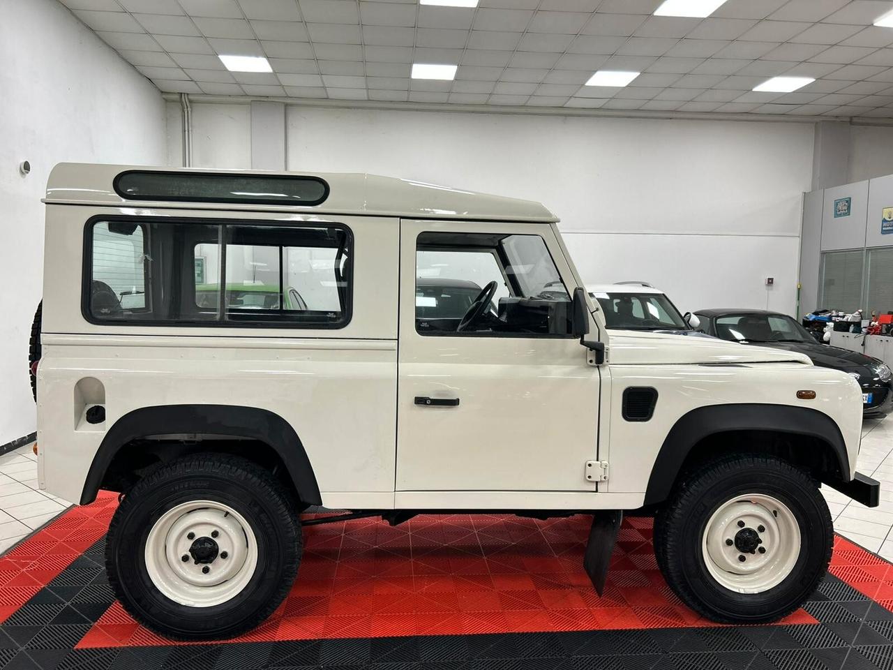 Land Rover Defender 90 2.5 Td5