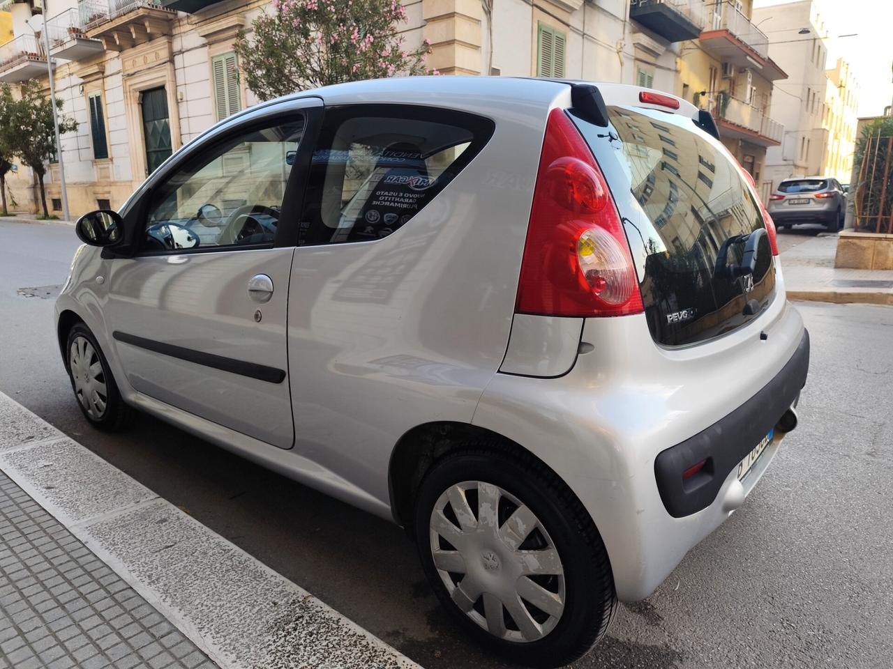 Peugeot 107 1.0 BENZINA 68CV 3p