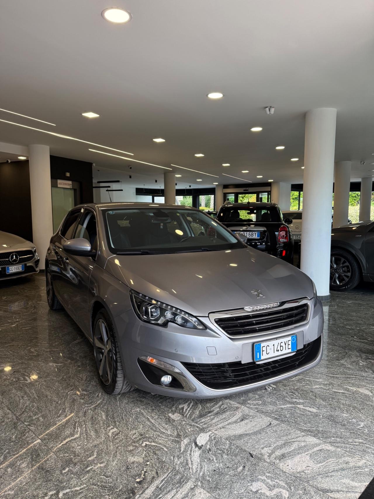 Peugeot 308 BlueHDi 120 S&S Allure