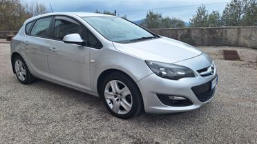 Opel Astra 1.4 Turbo 140CV 5 porte GPL Tech Cosmo