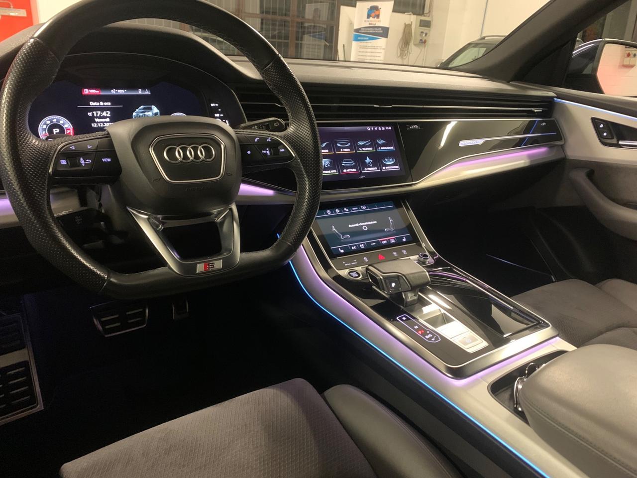 Audi Q8 55 TFSI quattro tiptronic S line