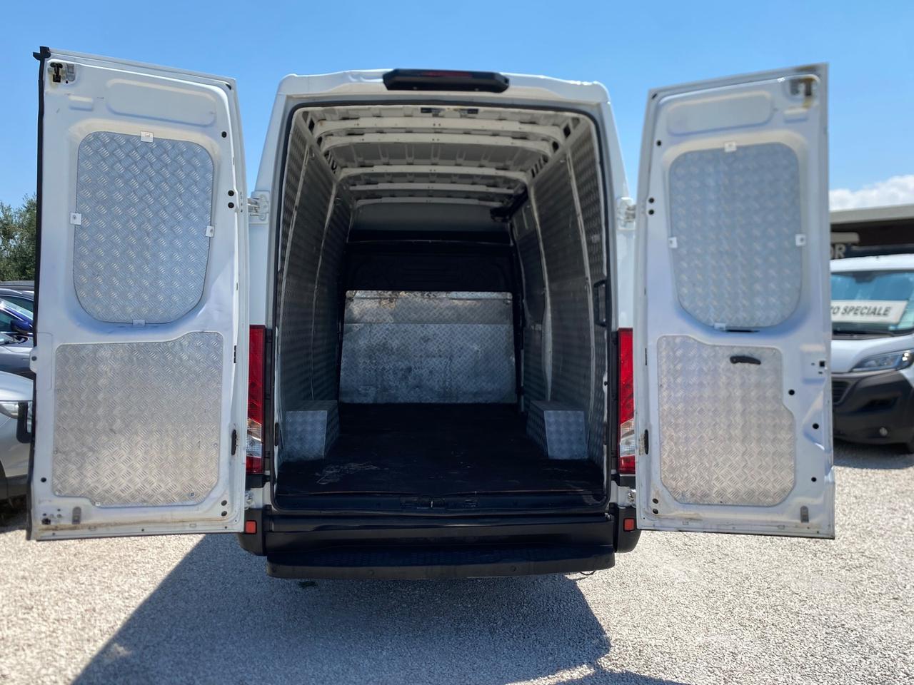 Iveco Daily 35S14 2.3 MTJ IVA ,AUTOCARRO LAMIERATO