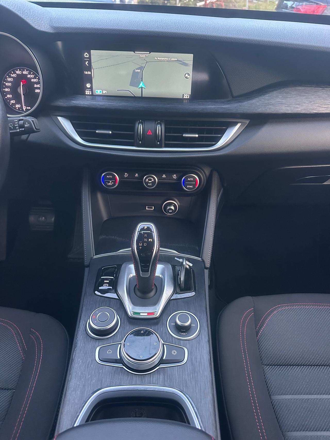 Alfa Romeo Stelvio 2.2 Turbodiesel 160 CV AT8 RWD Business