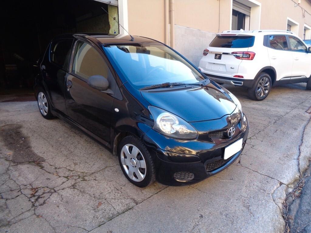 TOYOTA AYGO 1.0 SOL (FINANZIABILE)