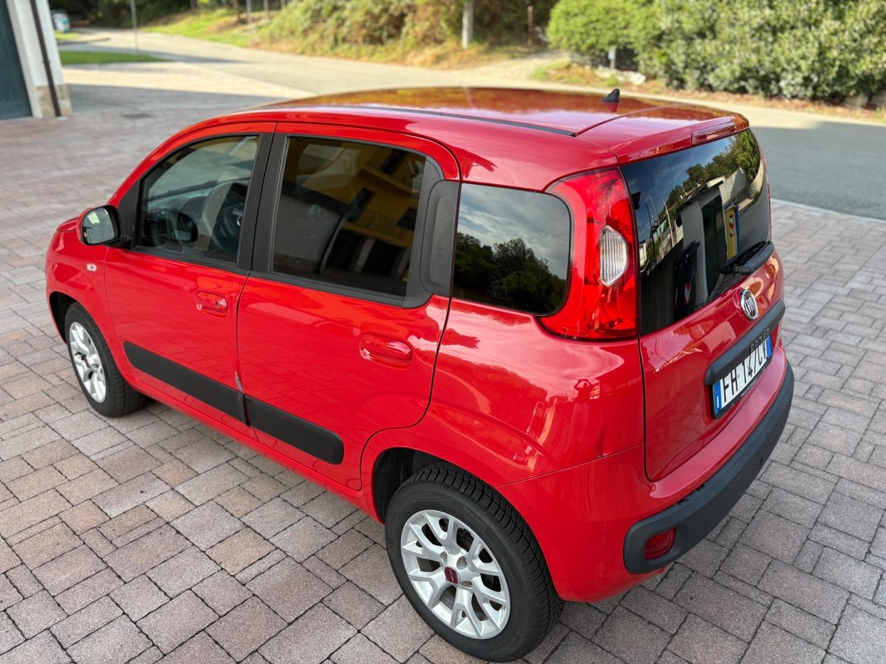 Fiat Panda 0.9 TwinAir Turbo Natural Power Lounge