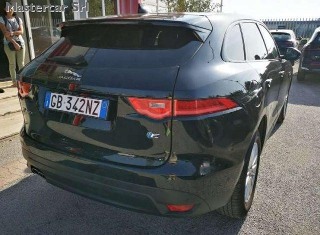 JAGUAR F-Pace F-Pace 2015 2.0d i4 Pure 163cv my20 - GB342NZ