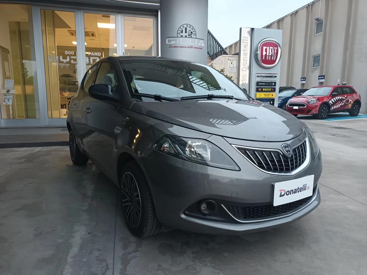 Lancia Ypsilon 1.0 GOLD Hybrid FireFly 5 porte S&S 70 CV