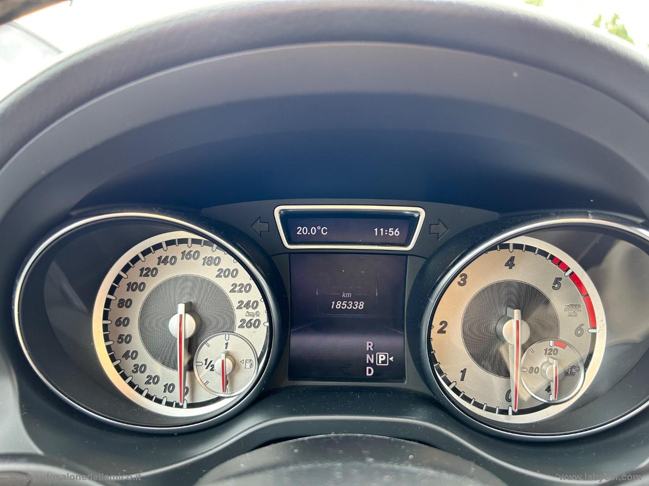 MERCEDES-BENZ GLA 200 CDI Automatic Premium