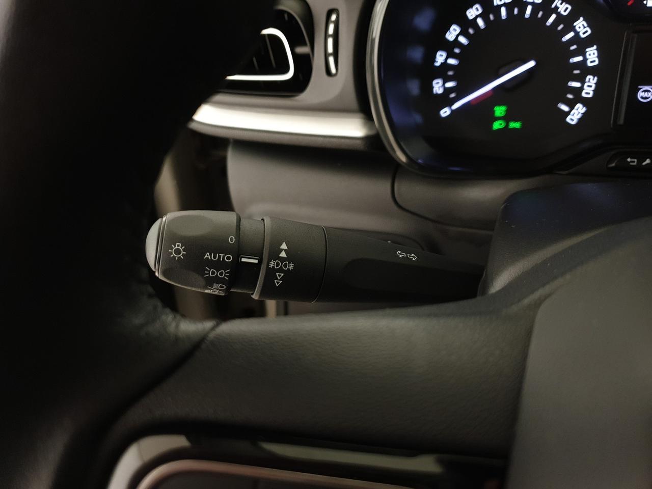 Citroen C3 1.2 puretech shine s&s 83cv neopatentati my18